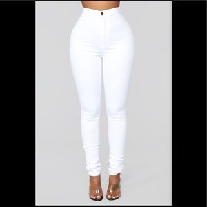 NWT Fashion Nova white pant